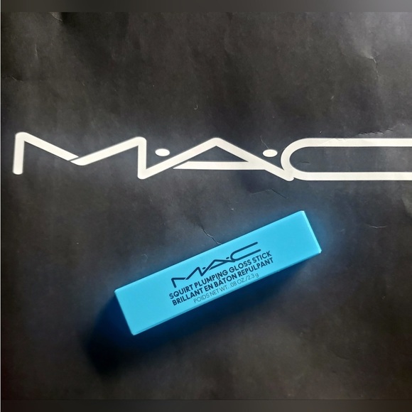 COPY - MAC Squirt Plumping Gloss Stick in Nova (New) - Picture 6 of 9